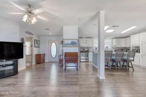 632 Portside Ln, Edgewater, FL 32141 photo 7