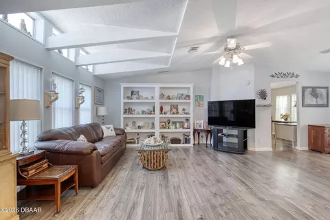 632 Portside Ln, Edgewater, FL 32141 photo 9
