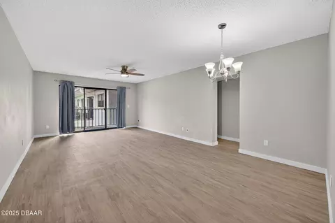 1504 Virginia Ave, Daytona Beach, FL 32114