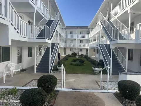 405 N Halifax Ave, Daytona Beach, FL 32118
