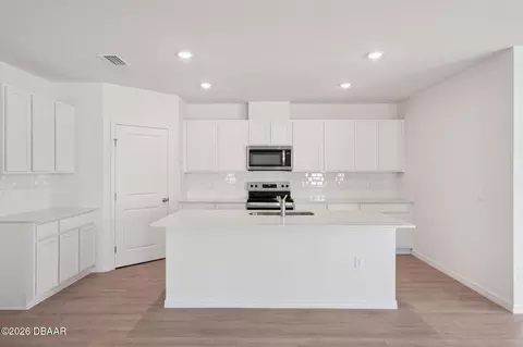 2500 Dorset Ct, Ormond Beach, FL 32174 photo 3