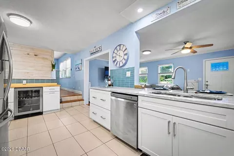 Kitchen - 117 Standish Dr, Ormond Beach, FL 32176 photo 3 of 4