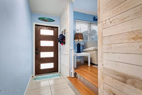 Entry Way - 117 Standish Dr, Ormond Beach, FL 32176 photo 1 of 1