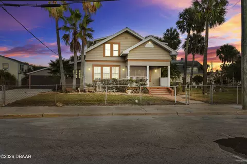 409 S Grandview Ave, Daytona Beach, FL 32118