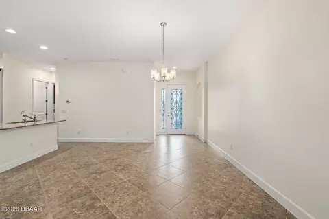 Living - 829 Pinewood Dr, Ormond Beach, FL 32174 photo 5 of 13