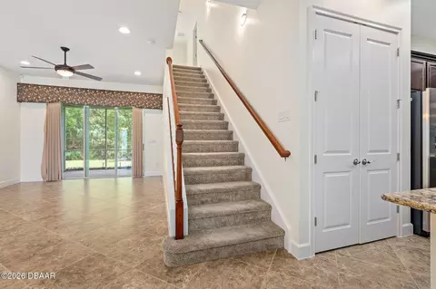 Entry Way - 829 Pinewood Dr, Ormond Beach, FL 32174 photo 4 of 5