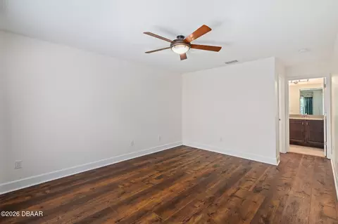 Bedroom - 829 Pinewood Dr, Ormond Beach, FL 32174 photo 4 of 10