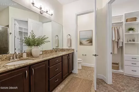 Bath - 829 Pinewood Dr, Ormond Beach, FL 32174 photo 3 of 5