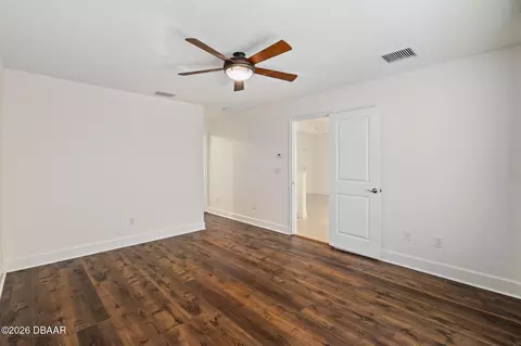 Bedroom - 829 Pinewood Dr, Ormond Beach, FL 32174 photo 5 of 10