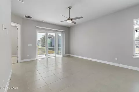 Living - 89 Longridge Ln, Ormond Beach, FL 32174 photo 4 of 7
