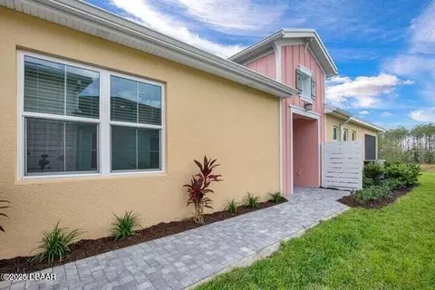 215 Gypsy Palace Ln, Daytona Beach, FL 32124