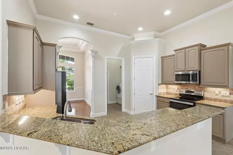 Kitchen - 14 Easterly Pl, Palm Coast, FL 32164 photo 6 of 6