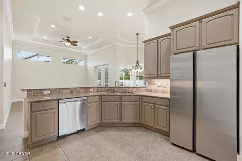 Kitchen - 14 Easterly Pl, Palm Coast, FL 32164 photo 5 of 6
