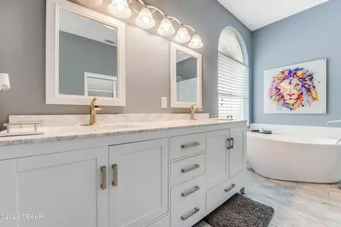 Bath - 16 Lionshead Dr, Ormond Beach, FL 32174 photo 1 of 4