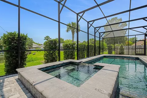 Exterior - 16 Lionshead Dr, Ormond Beach, FL 32174 photo 5 of 8