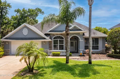 16 Lionshead Dr, Ormond Beach, FL 32174