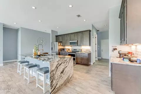 Kitchen - 16 Lionshead Dr, Ormond Beach, FL 32174 photo 5 of 5