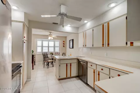 3 Brookwood Dr, Ormond Beach, FL 32174 photo 8