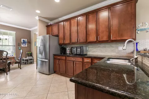 Kitchen - 6 Black Pine Way, Ormond Beach, FL 32174 photo 2 of 6