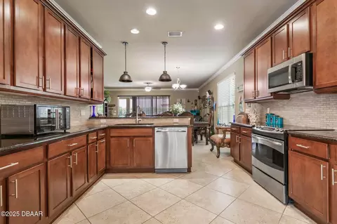 Kitchen - 6 Black Pine Way, Ormond Beach, FL 32174 photo 4 of 6
