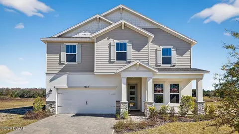 1262 Champions Dr, Daytona Beach, FL 32124