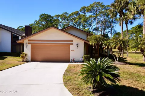 104 Spyglass Cir, Daytona Beach, FL 32114