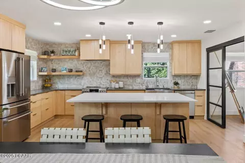 Kitchen - 225 Pawnee Dr, Ormond Beach, FL 32174 photo 6 of 6