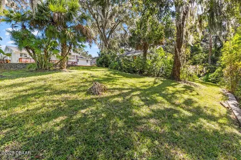 Exterior - 225 Pawnee Dr, Ormond Beach, FL 32174 photo 9 of 16