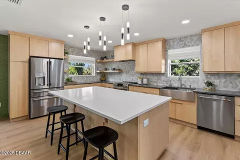 Kitchen - 225 Pawnee Dr, Ormond Beach, FL 32174 photo 1 of 6