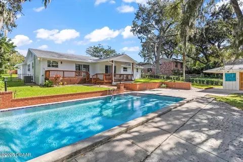 Exterior - 225 Pawnee Dr, Ormond Beach, FL 32174 photo 7 of 16