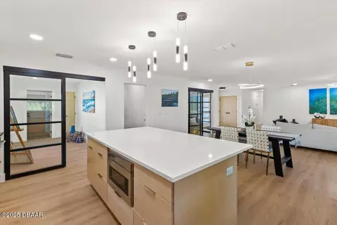 Kitchen - 225 Pawnee Dr, Ormond Beach, FL 32174 photo 5 of 6