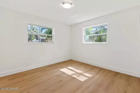 Bedroom - 225 Pawnee Dr, Ormond Beach, FL 32174 photo 5 of 6