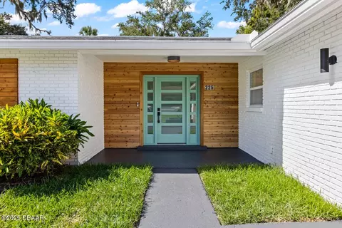 Exterior - 225 Pawnee Dr, Ormond Beach, FL 32174 photo 1 of 16