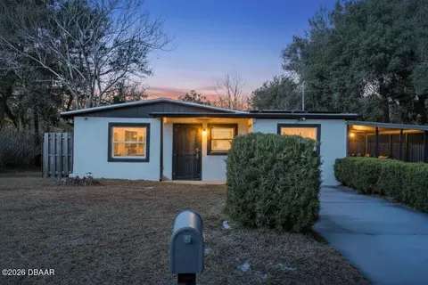 493 W Baltimore Dr, Deland, FL 32720