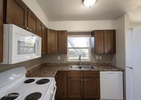 Kitchen - 1756 Valencia Ave, Ormond Beach, FL 32174 photo 2 of 2