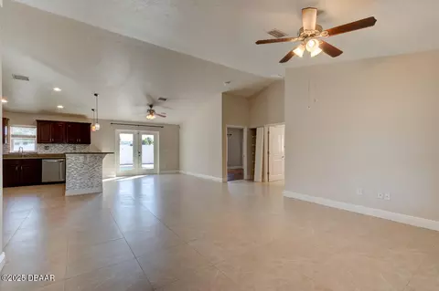 Living - 5 Sand Dollar Dr, Ormond Beach, FL 32176 photo 1 of 2