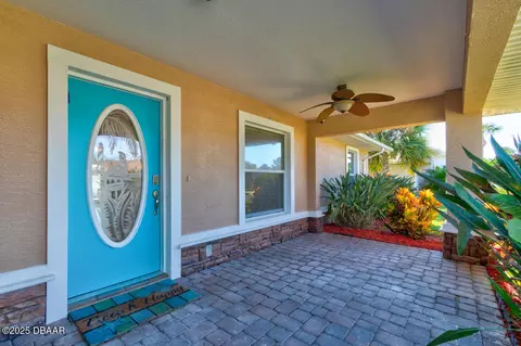 Exterior - 5 Sand Dollar Dr, Ormond Beach, FL 32176 photo 2 of 7