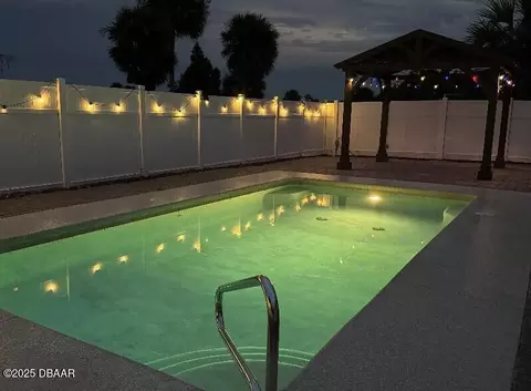 Exterior - 5 Sand Dollar Dr, Ormond Beach, FL 32176 photo 5 of 7