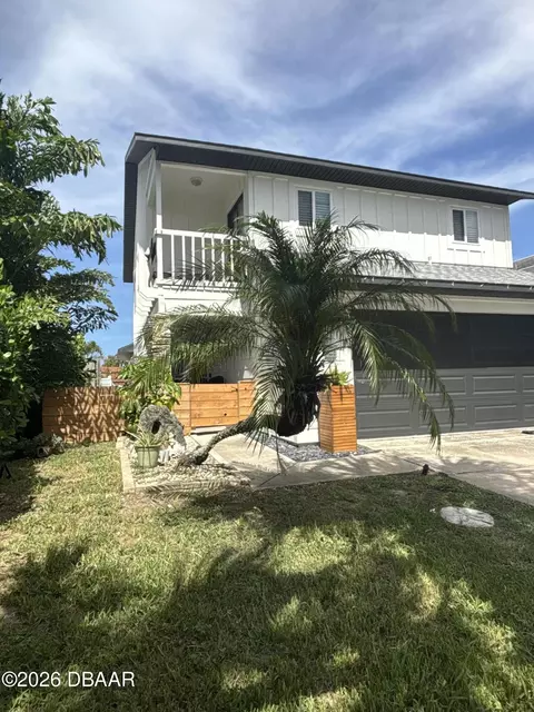 4007 S Peninsula Dr, Port Orange, FL 32127
