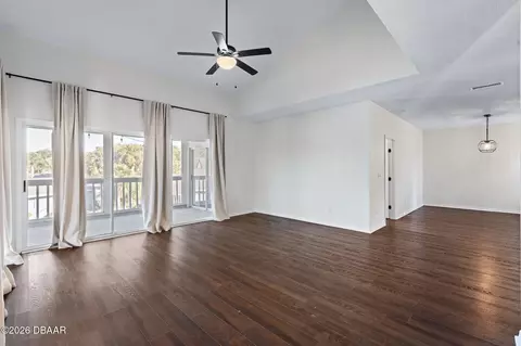 Living - 39 Magnolia Dr S, Ormond Beach, FL 32174 photo 4 of 11