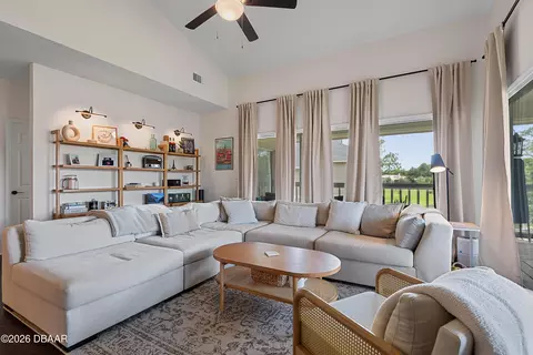Living - 39 Magnolia Dr S, Ormond Beach, FL 32174 photo 7 of 11