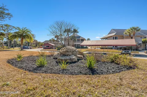 Exterior - 39 Magnolia Dr S, Ormond Beach, FL 32174 photo 15 of 17