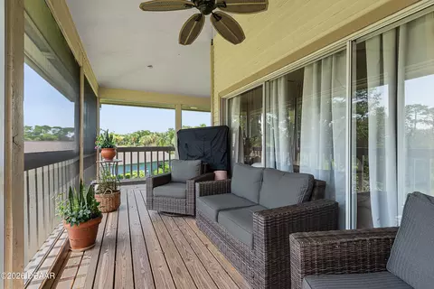 Exterior - 39 Magnolia Dr S, Ormond Beach, FL 32174 photo 4 of 17