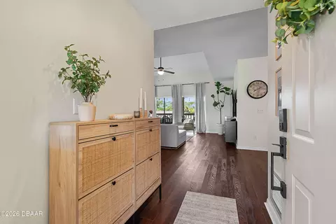 Entry Way - 39 Magnolia Dr S, Ormond Beach, FL 32174 photo 3 of 4
