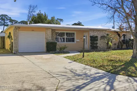 1825 Biscayne Ave, South Daytona, FL 32119