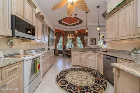 Kitchen - 14 Princess Cir, Ormond Beach, FL 32174 photo 6 of 6