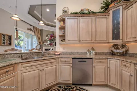 Kitchen - 14 Princess Cir, Ormond Beach, FL 32174 photo 4 of 6