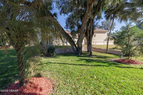 Exterior - 14 Princess Cir, Ormond Beach, FL 32174 photo 6 of 8