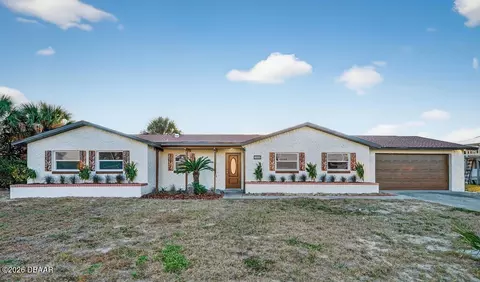 4286 Oriole Ave, Port Orange, FL 32127