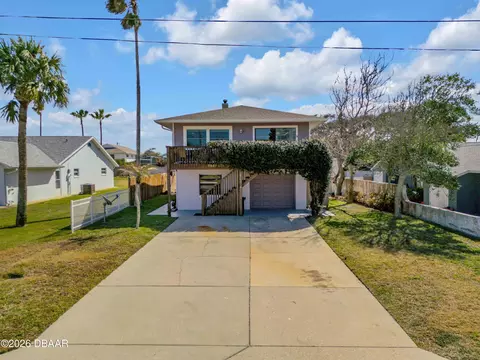 831 E 21st Ave, New Smyrna Beach, FL 32169